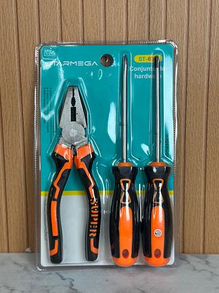 CONJUNTO ALICATE COM CHAVE DE FENDA