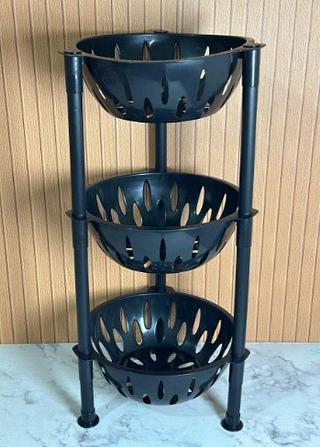 FRUTEIRA COM TRES ANDARES