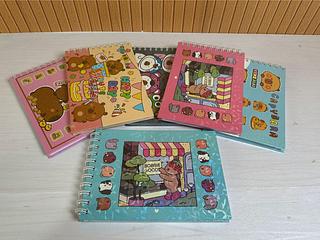CADERNO BOBBIE GOODS E CAPIVARA, MULTICOLORIDO